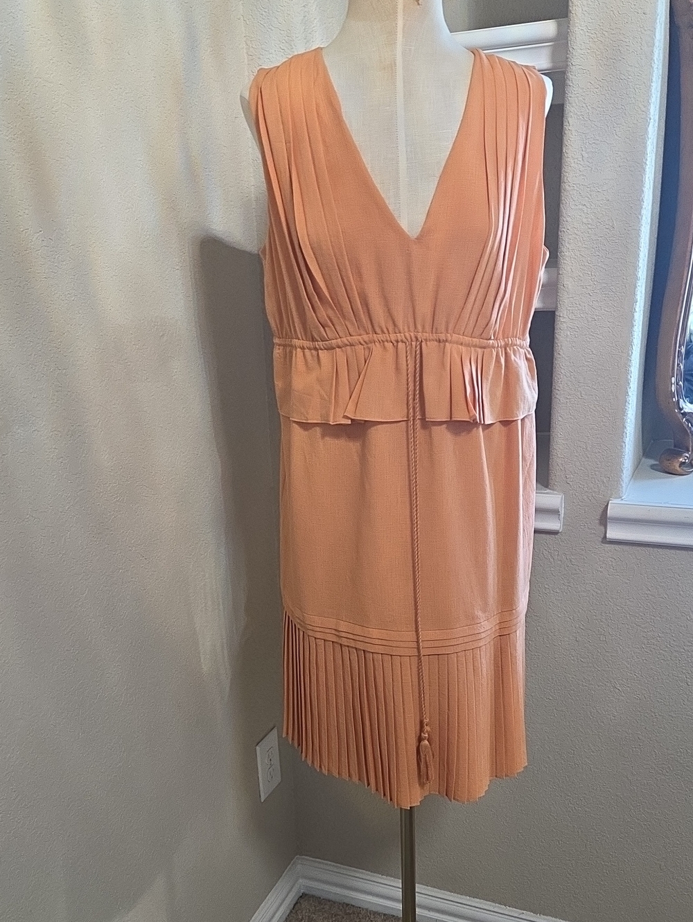 Sleeveless Peach V-Neck Pleated Mini Dress with Waist Tie